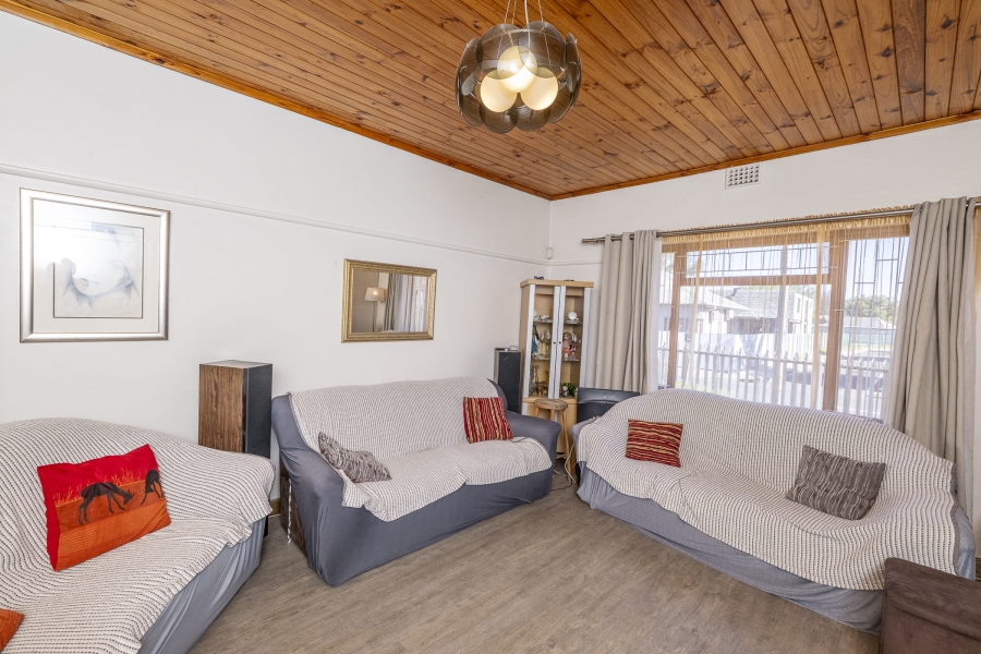 4 Bedroom Property for Sale in Kempenville Western Cape